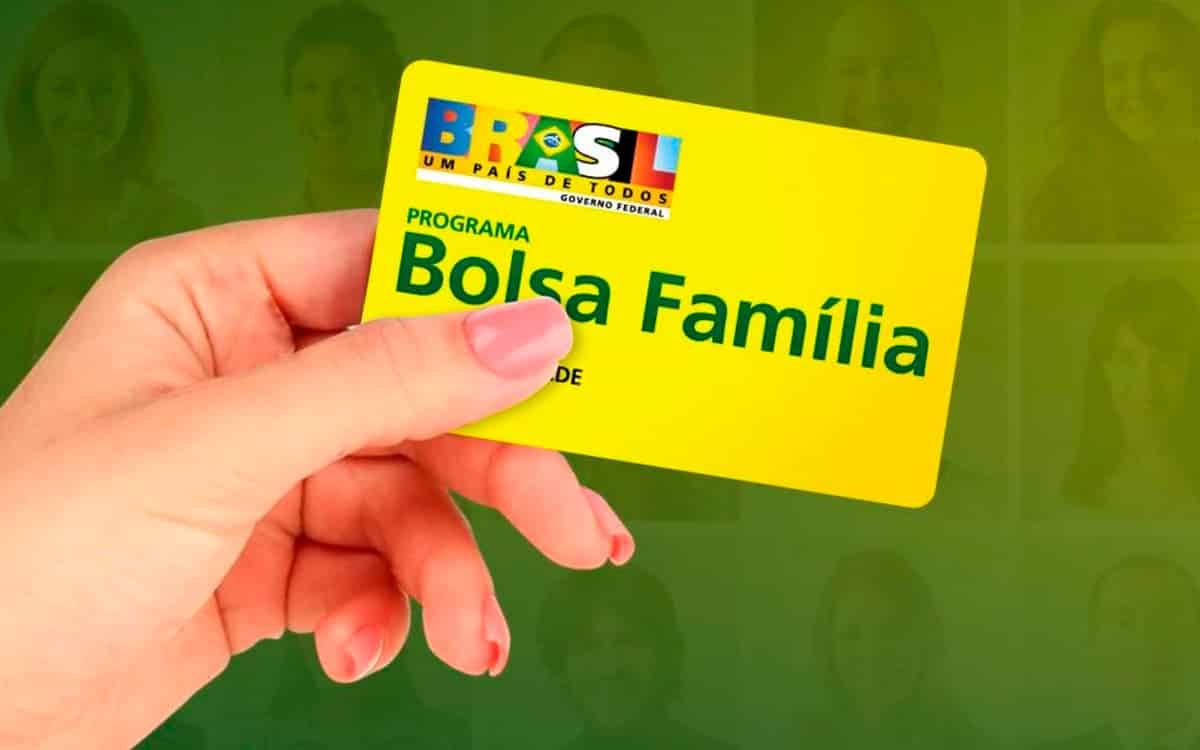 Novas regras do Bolsa Família ameaçam mães com crianças de até 2 anos