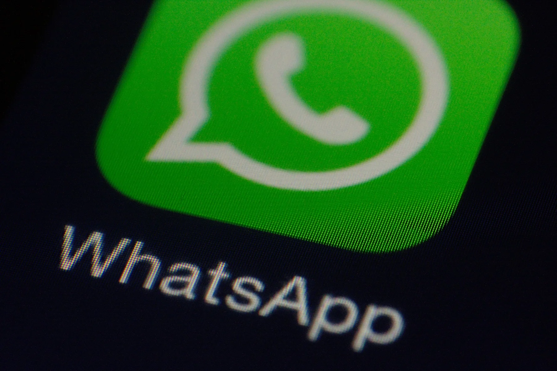 WhatsApp testa recurso para pesquisar imagens na web e combater fake news