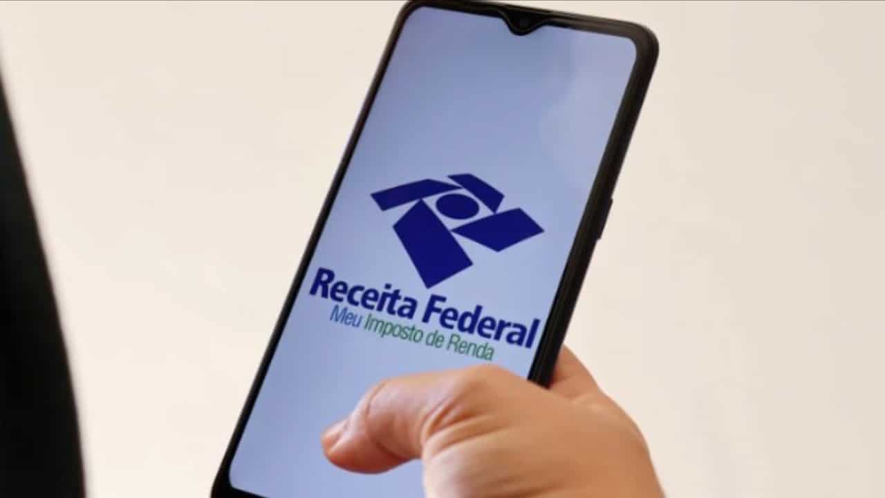 Receita Federal irá monitorar dados de cartão de crédito e Pix