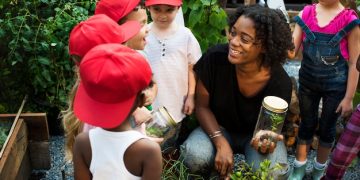 Fortalecendo a Educação: Iniciativas Comunitárias para o Desenvolvimento Infantil - Cover Image