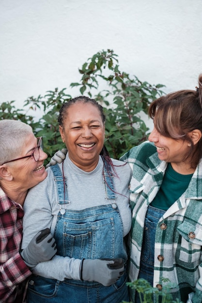 Empoderamento Feminino: Iniciativas Comunitárias e Impacto Social
