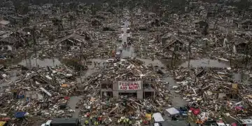 2026 Federal Disaster Relief: Essential Guide for Affected Residents Devastated community awaiting federal disaster relief 2026
